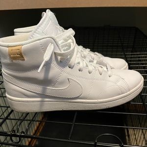 Nike high top-court royale